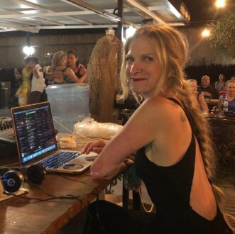 DJ CHANTAL FORGUES